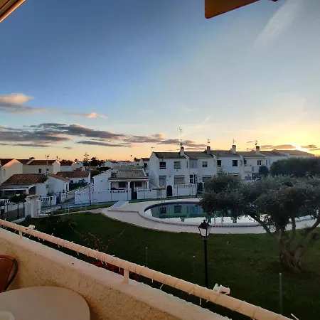 La Florida Studio With Pool Views Appartamento
